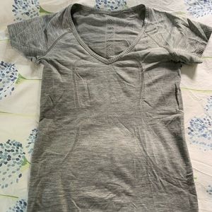 Lululemon top
